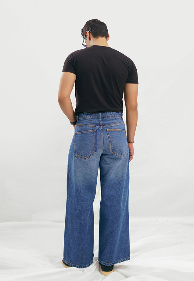 Wide Leg Pleated Jeans - Mid Blue