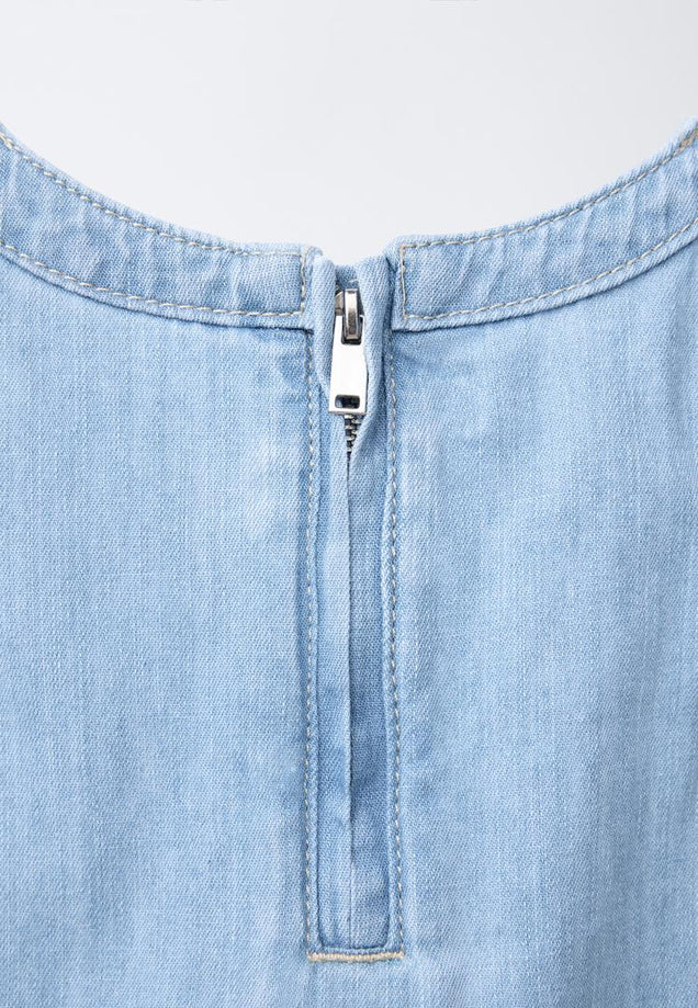DENIM TOP - LIGHT BLUE