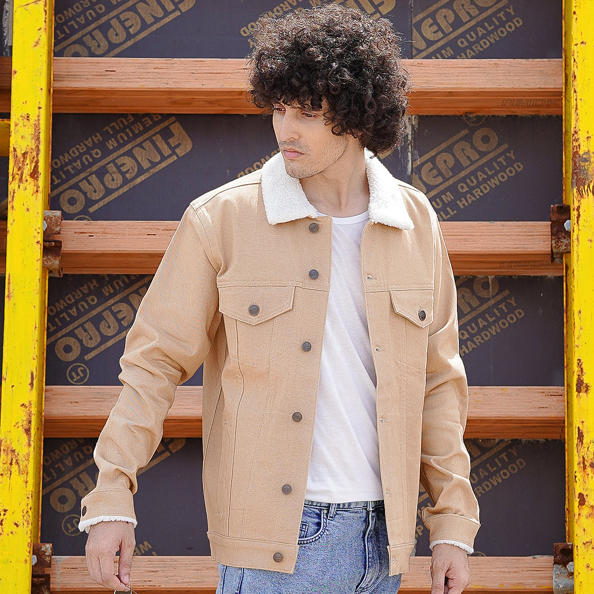 In Pakistan Men's Trucker Jacket With Fur In Pakistan Where