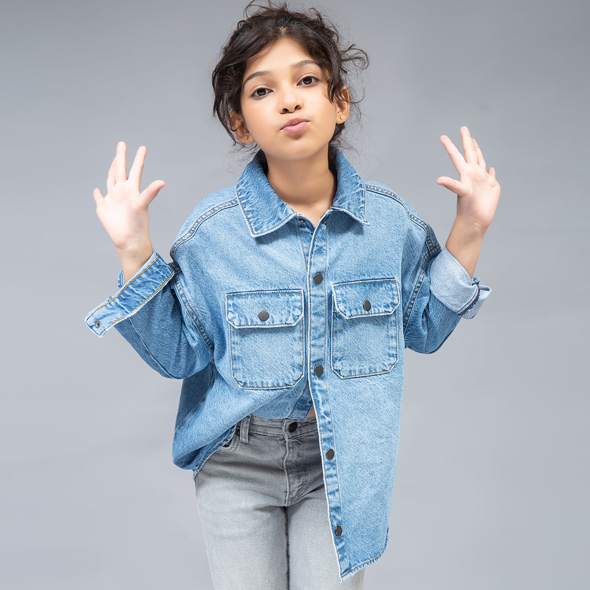 Oversized Deni Shirt With Pockets (Bleach Stone Wash)