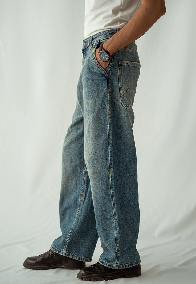 Loose Fit Baggy Jeans - Washed Out Blue