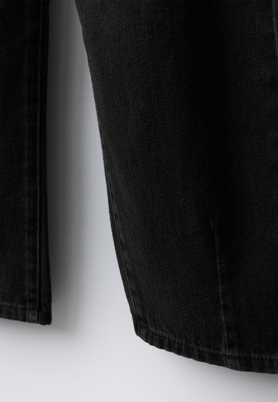 BARREL FIT JEANS - BLACK