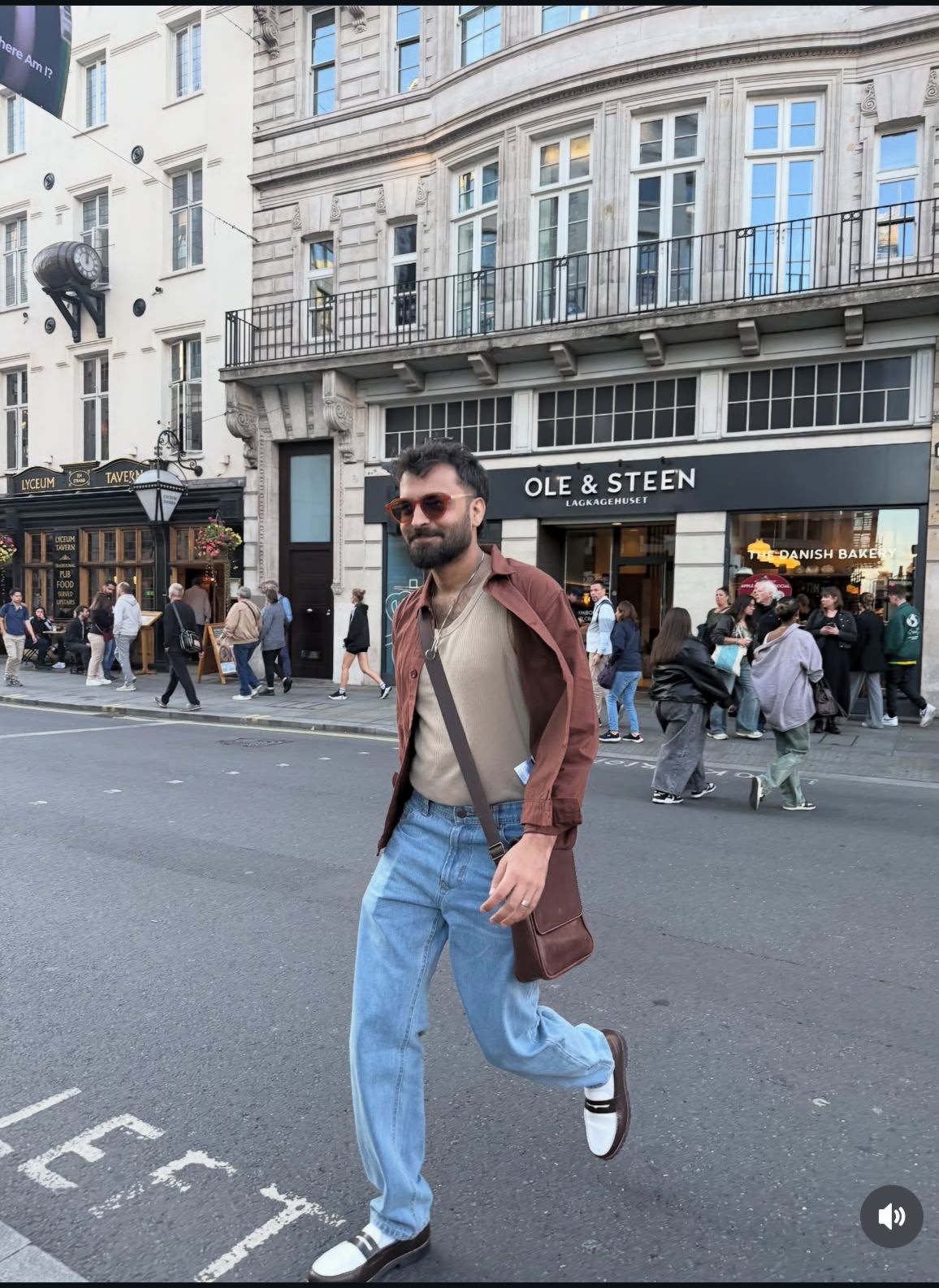 Light Blue Baggy Jeans